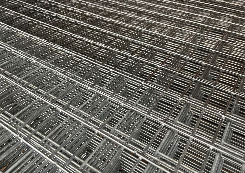 50mm x 50mm Galvanised Weldmesh Panel (12 gauge) - 1.22m x 2.44m - Huck